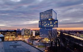 ナアウ アムステルダム Rai ホテル